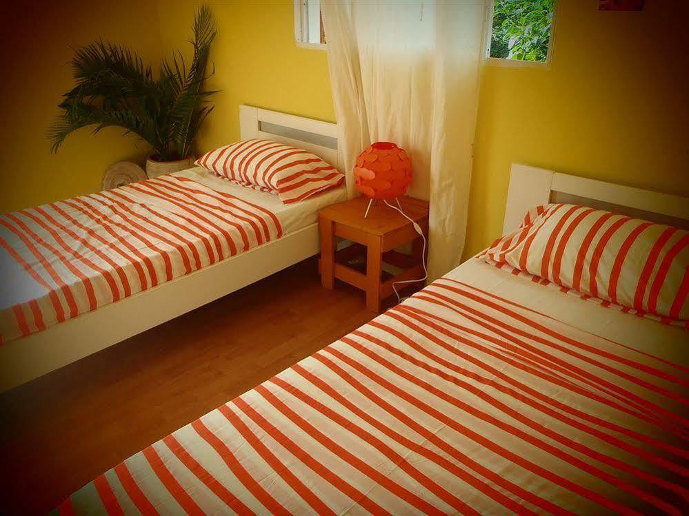 E.Gwada Hostel Ле-Гозьє Екстер'єр фото